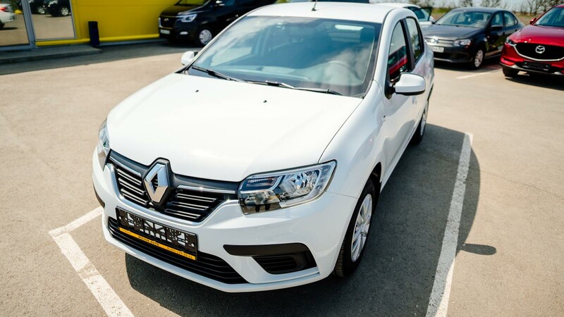 Аренда Renault Logan МТ в Крыму